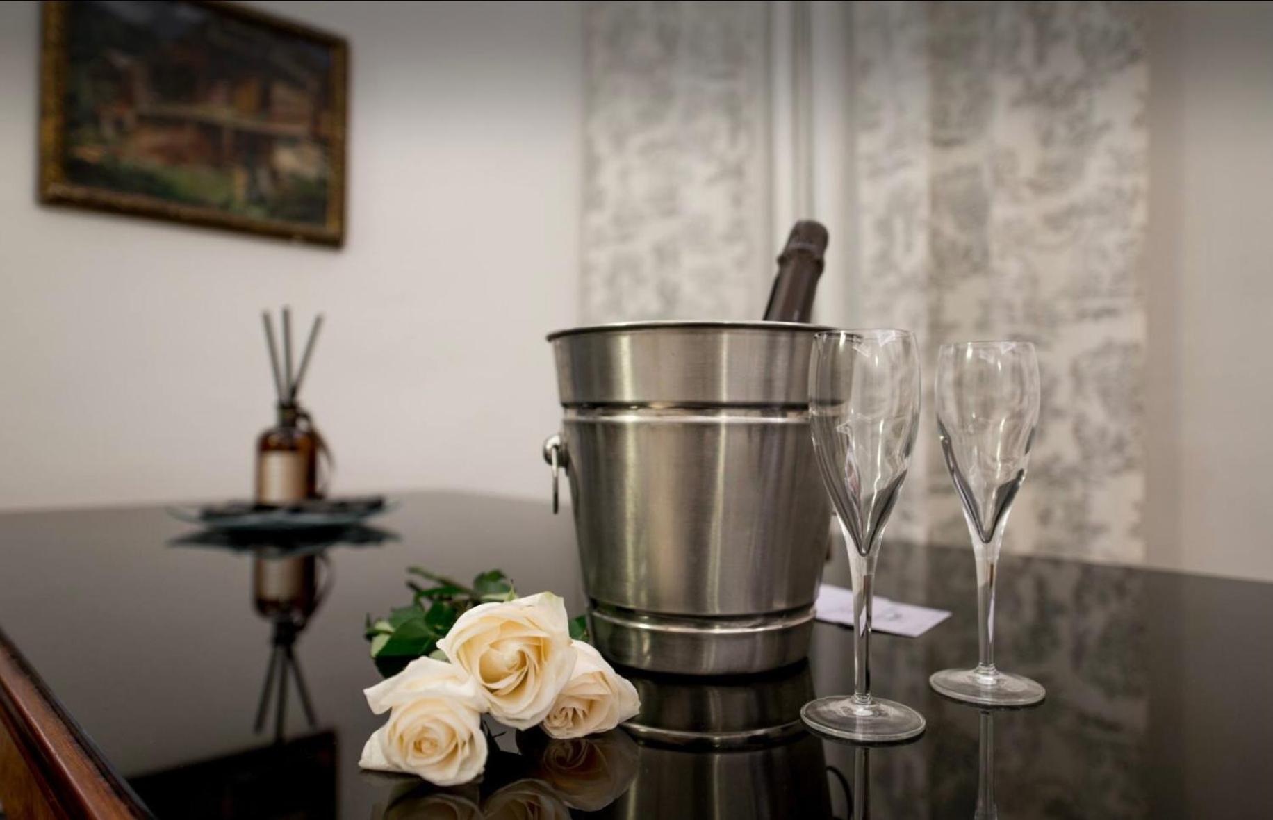 Vittoria Suite Рим Экстерьер фото