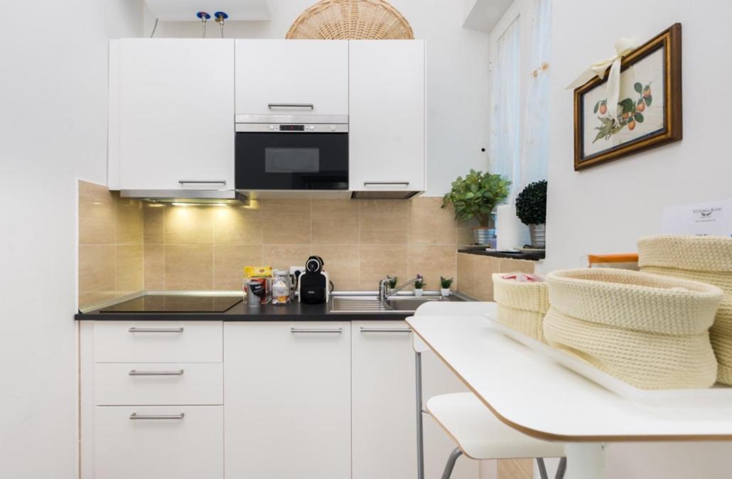 Vittoria Suite Рим Экстерьер фото